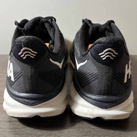 HOKA Men's Clifton 9 Road Running Shoes Black/White Men's 10.5D - Picture 5 of 8